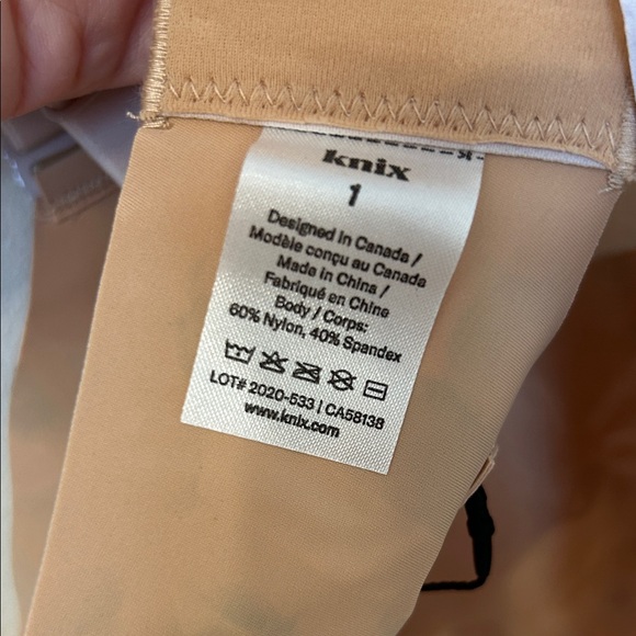 Knix Evolution Floral Bra in Blue and Purple - Picture 4 of 6